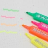Bagged highlighters, colored markers, scribing notes, eye-catching marker pens, student doodling stationery set Specification image